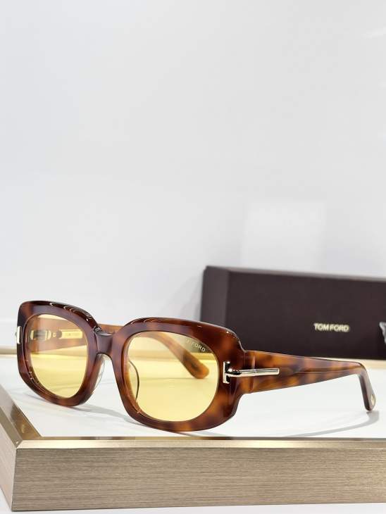 Picture of Tom Ford Sunglasses _SKUfw77669484fw